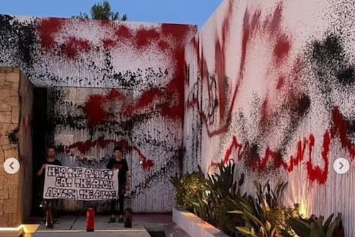 Vandalizan mansión ‘ilegal’ de Messi en Ibiza: “Nos enseñan que los poderosos son intocables”