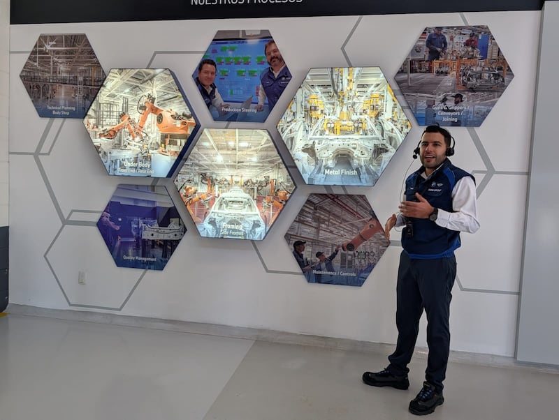 Visitar BMW Group Planta San Luis Potosí es una experiencia única que si la complementas con museos y gastronomía local, tendrás un viaje completo que mezcla motores, cultura y buen comer