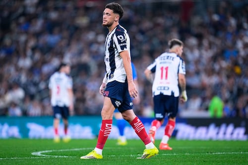 ¿Habrá sanción? Lucas Ocampos lanza polémico gesto contra la afición de Rayados