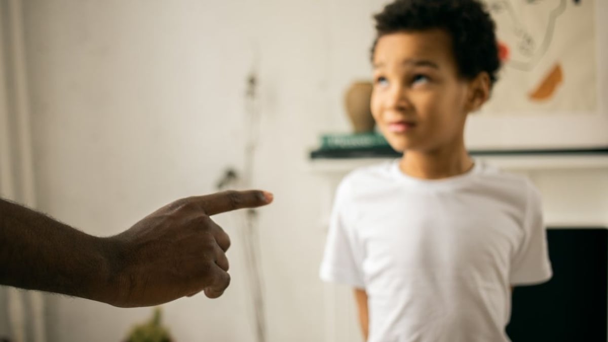Aunque la crianza es individual, muchos padres cometen los mismos errores al disciplinar a sus hijos
