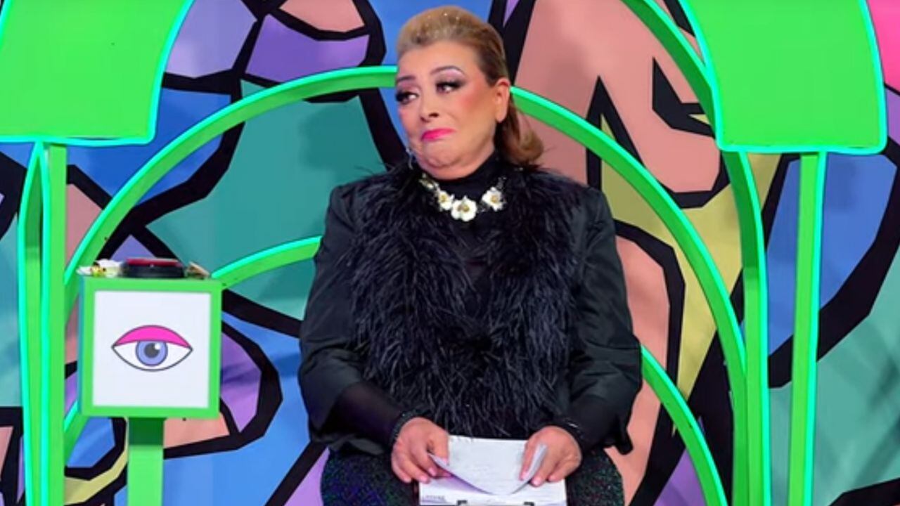 Sylvia Pasquel se quiebra ante homenaje a Silvia Pinal