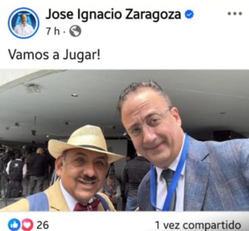 El reportero famoso por sus participaciones en la mañanera se retrató con José Ignacio Zaragoza.