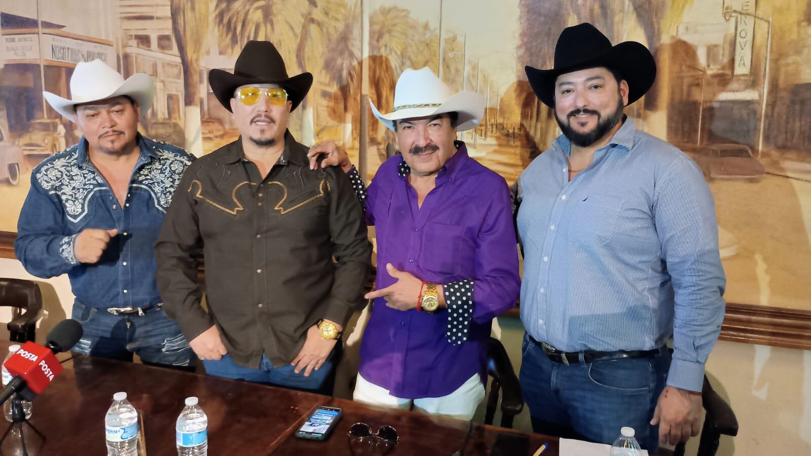 Los músicos son hijos de artistas legendarios para la música norteña.