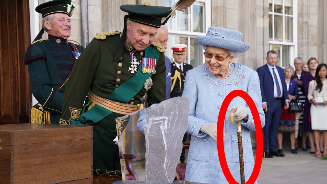 reina-isabel-herencia-bastón-rey-carlos-reino-unido