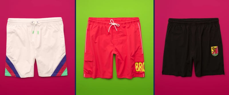 American Eagle x Jorge Campos: 
Jerseys, playeras y accesorios llenos de color dan vida a una propuesta que fusiona el espíritu del fútbol con un estilo urbano, auténtico y sin etiquetas.