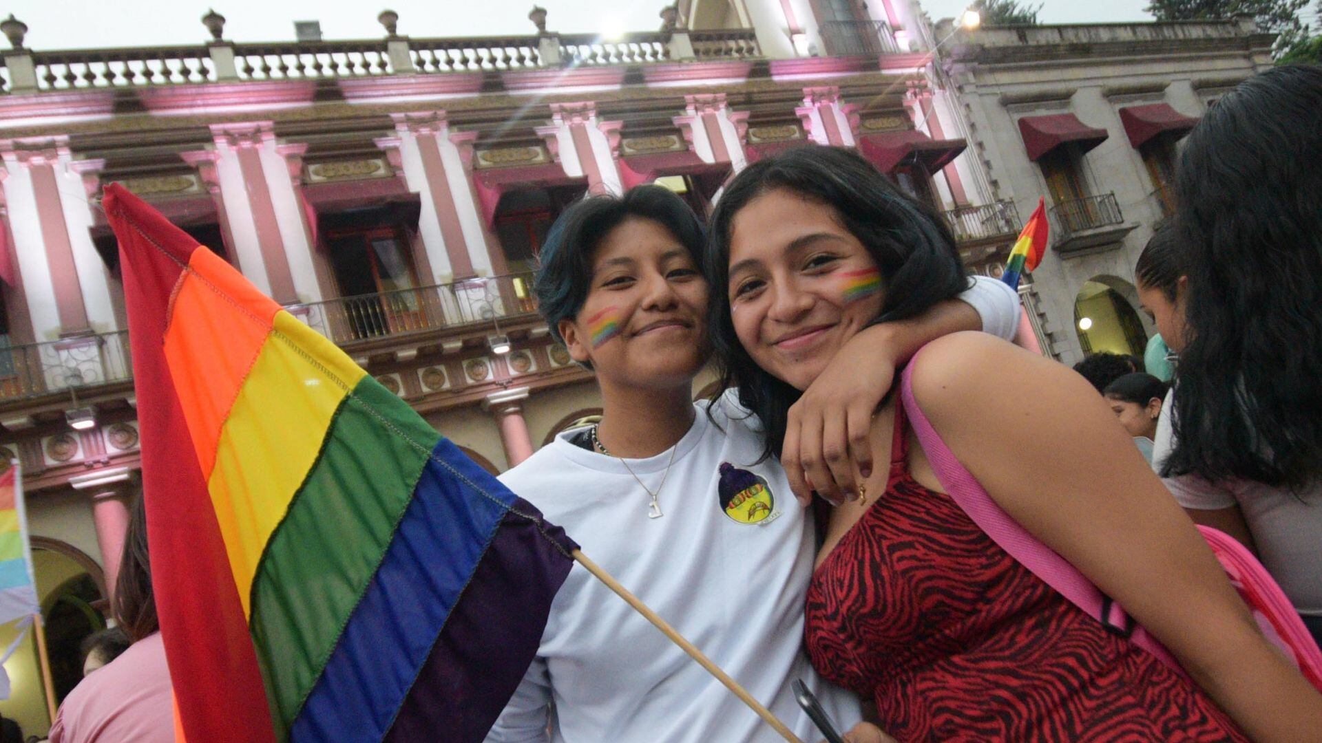 El Mercado Arcoíris mexicano aporta más de 1.1 billones de pesos al PIB; genera 25% de las compras con tarjetas de crédito y deja ganancias de 88 mil mdp a empresas.