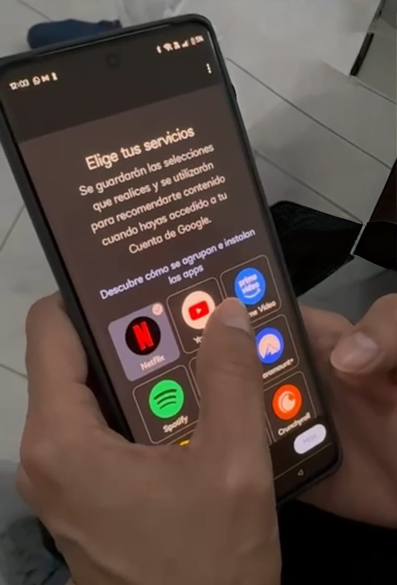 Probamos la TCL Serie QM8K de 75 pulgadas en casa y estas son nuestras impresiones: negros profundos, brillo impresionante y audio integrado de alto nivel que crean una experiencia inmersiva perfecta para disfrutar desde grandes estrenos hasta los partidos más emocionantes del año