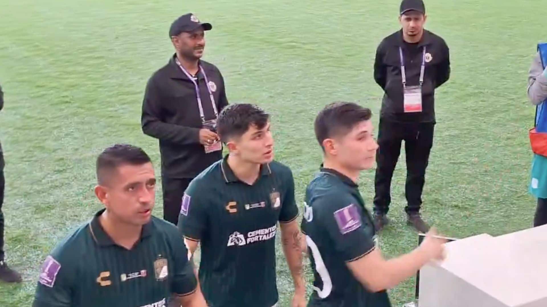 Jugadores del León piden disculpas