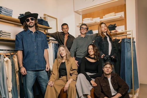 Denim premium con sello californiano: creatividad y estilo se encuentran en Santa Fe