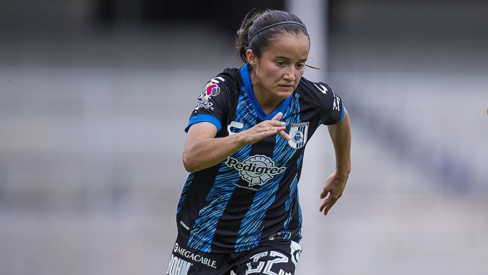 Exjugadora de Gallos Femenil