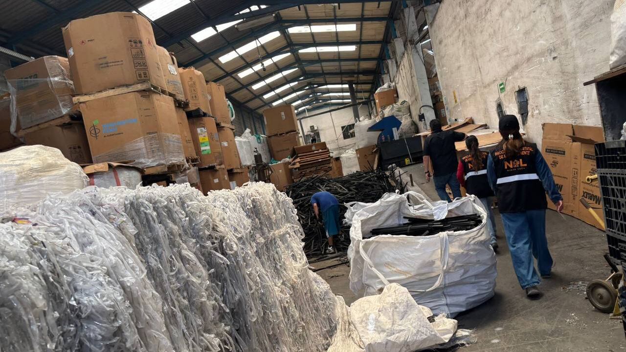 Durante el desahogo de las visitas de inspección, se constató un común denominador: el manejo inadecuado de residuos sobre suelo.