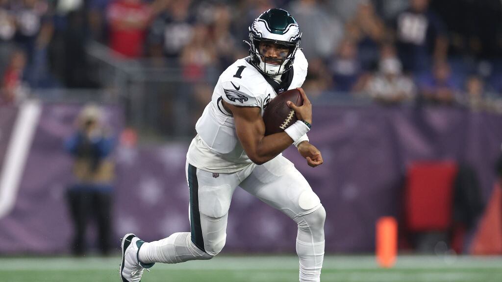 Jalen Hurts busca el segundo triunfo de la temporada