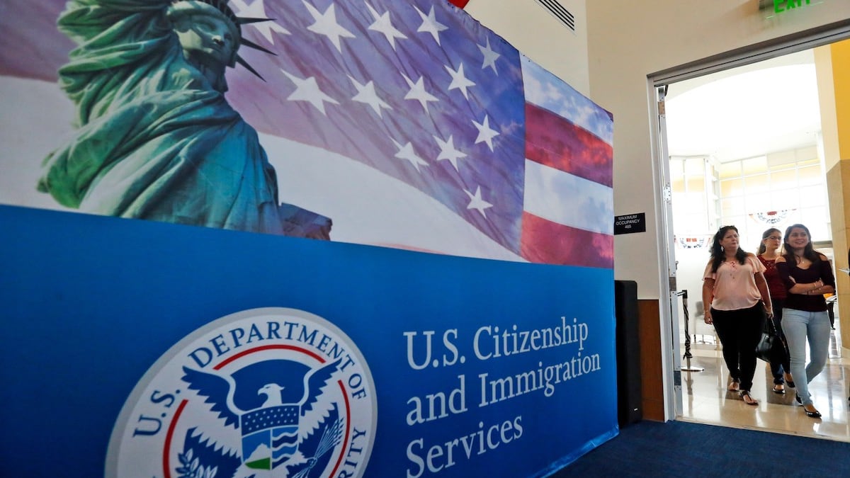 Visas.