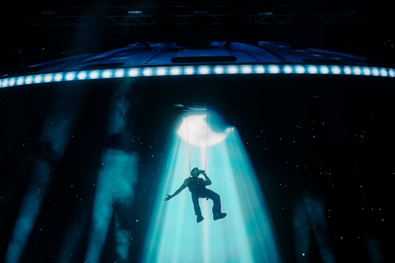 Rauw Alejandro comienza gira de Saturno