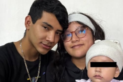 Niña sobreviviente del Puente de la Concordia regresa a México entre dudas por investigación