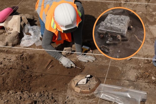 Bajo las vías: hallan altar tolteca en obras del Tren México — Querétaro