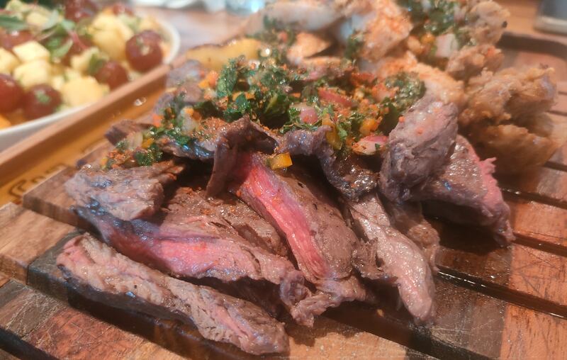 Explora la mágica St. Augustine. A solo dos horas de Orlando, esta histórica ciudad costera ofrece rica historia, calles adoquinadas, arquitectura colonial y deliciosa gastronomía