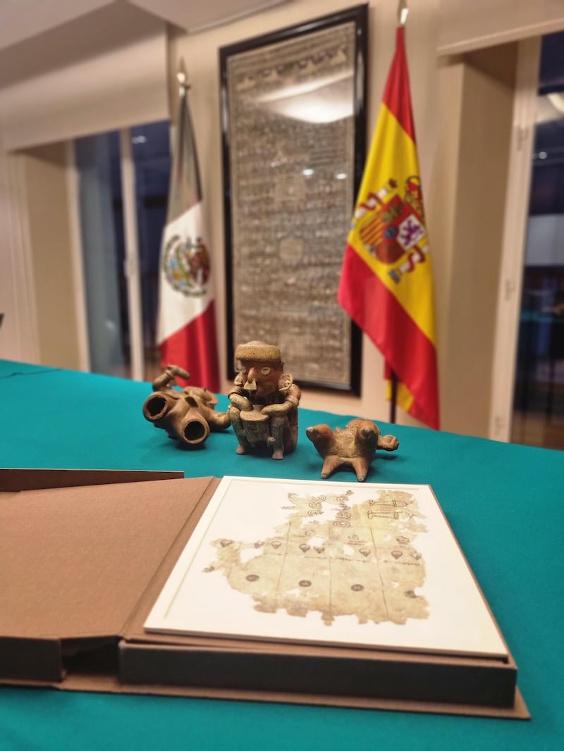 Códice Tlaquiltenango del siglo XVI regresa a México tras subasta en España