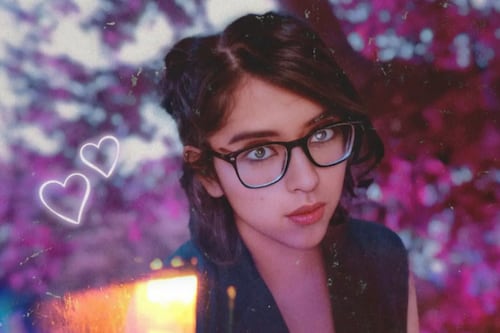 ‘La compañere’ reaparece en redes sociales para ofrecer servicios de acompañamiento