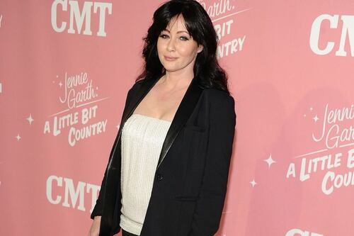 Shannen Doherty no se rinde ante el cáncer: afirma que podría existir un método para curarse de su enfermedad