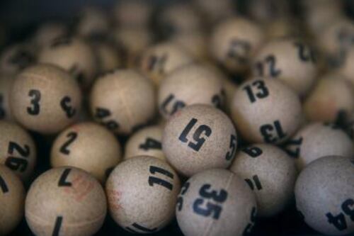 Mexicano gana un millón de dólares en la lotería de Estados Unidos