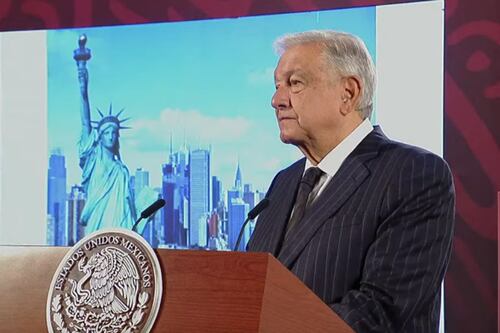 “Está contenta la Estatua de la Libertad”: AMLO celebra el caso Julian Assange