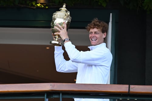 Jannik Sinner gana millonaria bolsa tras vencer a Carlos Alcaraz en Wimbledon