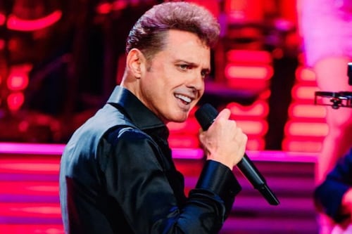 Luis Miguel da un paseo en helicóptero 40 minutos antes de iniciar su concierto en la Arena CDMX