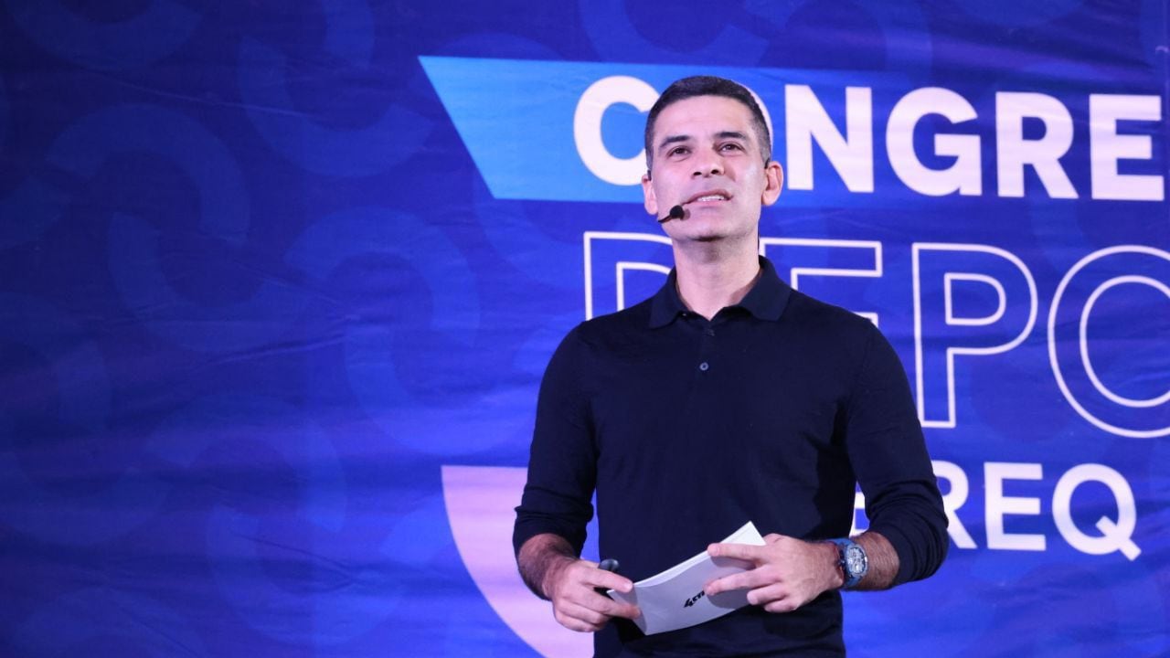 Rafael Márquez y Marco Verde estuvieron presentes en el Congreso del Deporte INDEREQ 2025