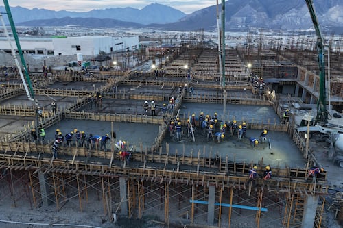 Con 4T habrá 10 mil nuevas camas de hospital en México