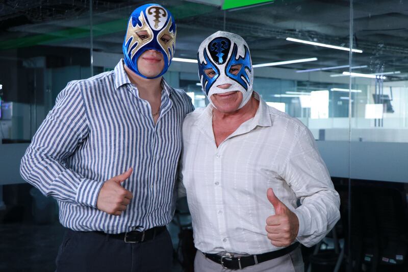 Atlantis y Atlantis Jr se preparan para la lucha de aniversario de la Arena México