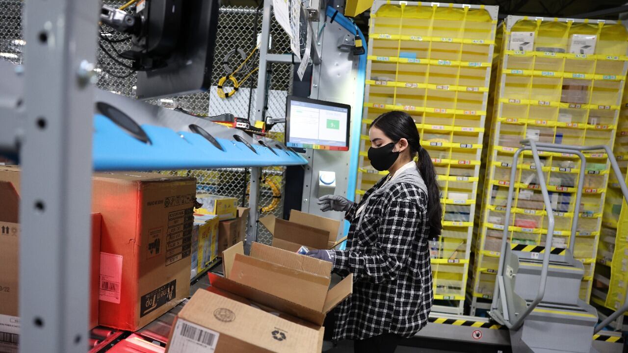 Los despidos alimentan una nueva burbuja financiera, semejante a la de 2008 en el sector hipotecario de EU, que puede detonar otra recesión mundial.