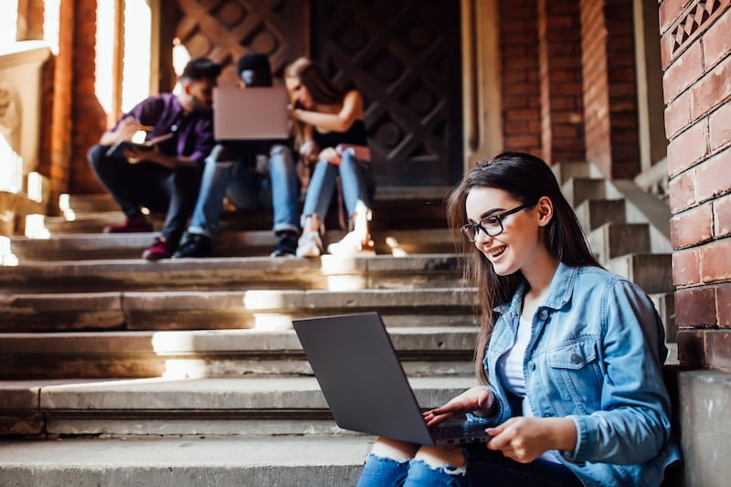 CENEVAL y un gigante de la tecnología unen fuerzas para certificar las habilidades tecnológicas del talento joven