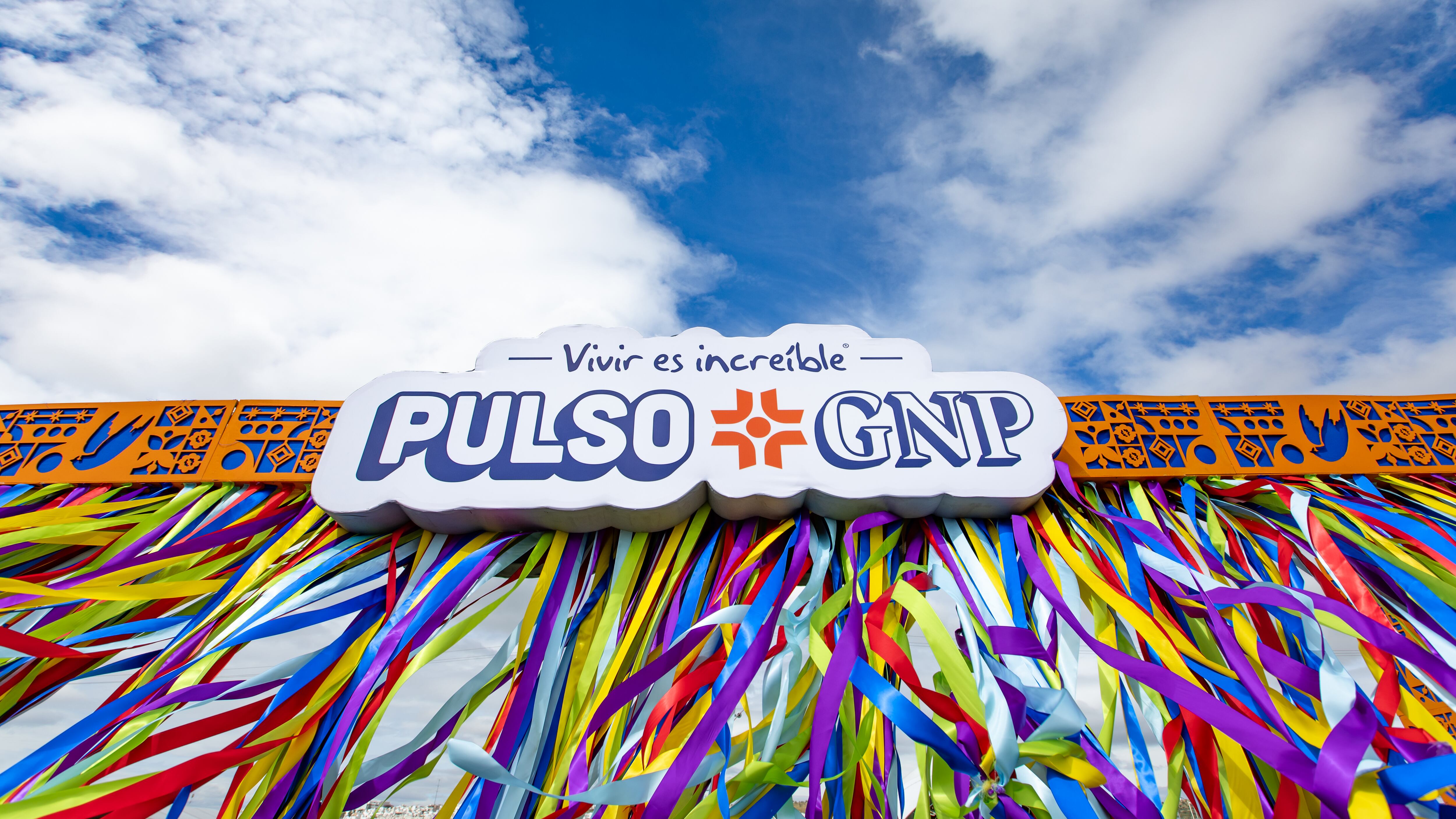 La espera terminó, este sábado 7 de octubre se lleva a cabo la nueva edición del Festival Pulso GNP en el Autódromo de Querétaro, mismo que será testigo de la presentación de Morat, Sebastián Yatra, Lasso, Gera Mx, Allison, Austin TV, entre otros artistas.