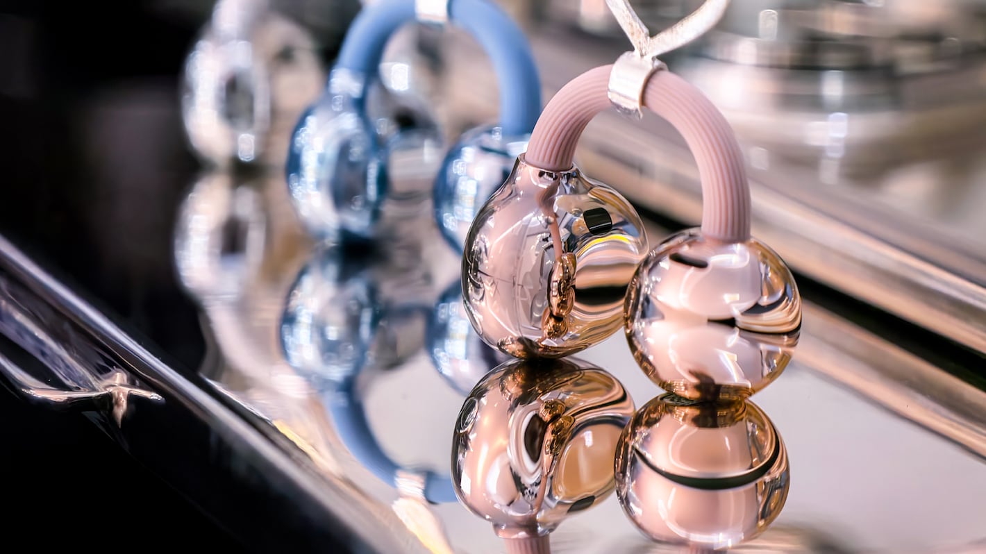 Huawei y Plata Villa se unen para demostrar que la tecnología también se lleva como joya, con accesorios inspirados en los FreeClip 2 que conectan diseño, lifestyle y audio premium