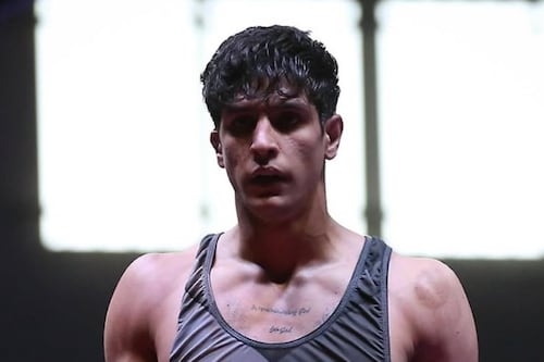¡Luto en el deporte! Irán ejecuta públicamente al joven campeón de lucha Saleh Mohammadi