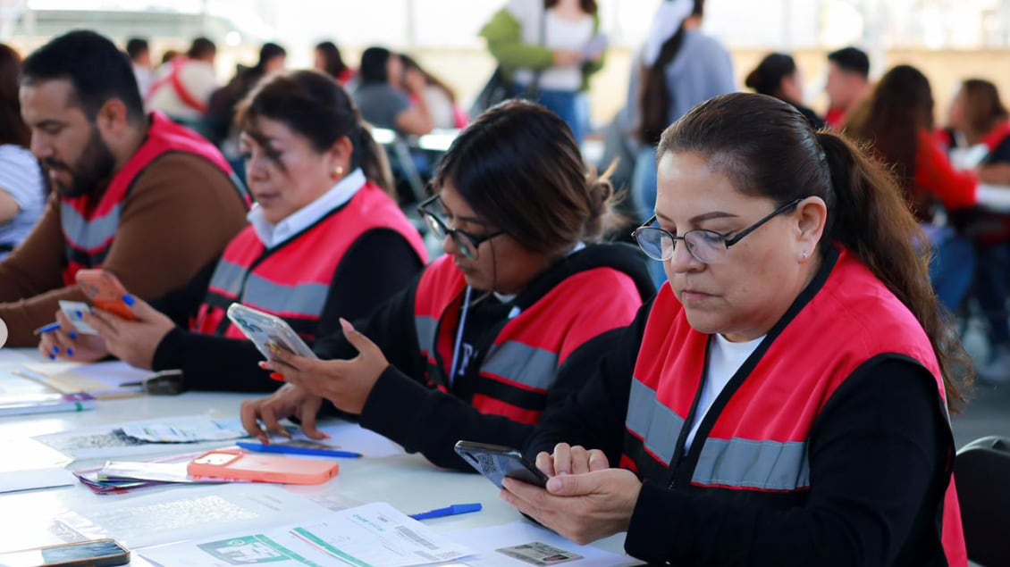 Comienza hoy 6 de abril la entrega de tarjetas rosas.