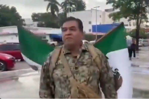 Exmilitar marchará de Quintana Roo a CDMX tras unirse a la marcha Generación Z