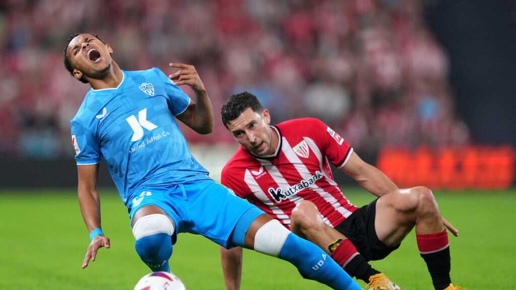 Desde la llegada de César Montes ha jugado solamente en 2 de los últimos cinco partidos.