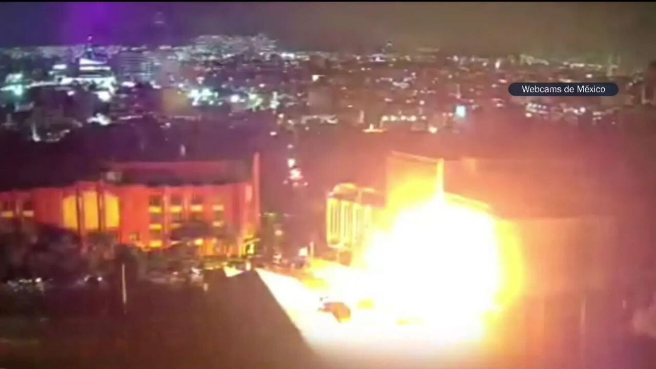 En redes sociales difundieron imágenes de la fuerte explosión en el restaurante 'La Soldadera'