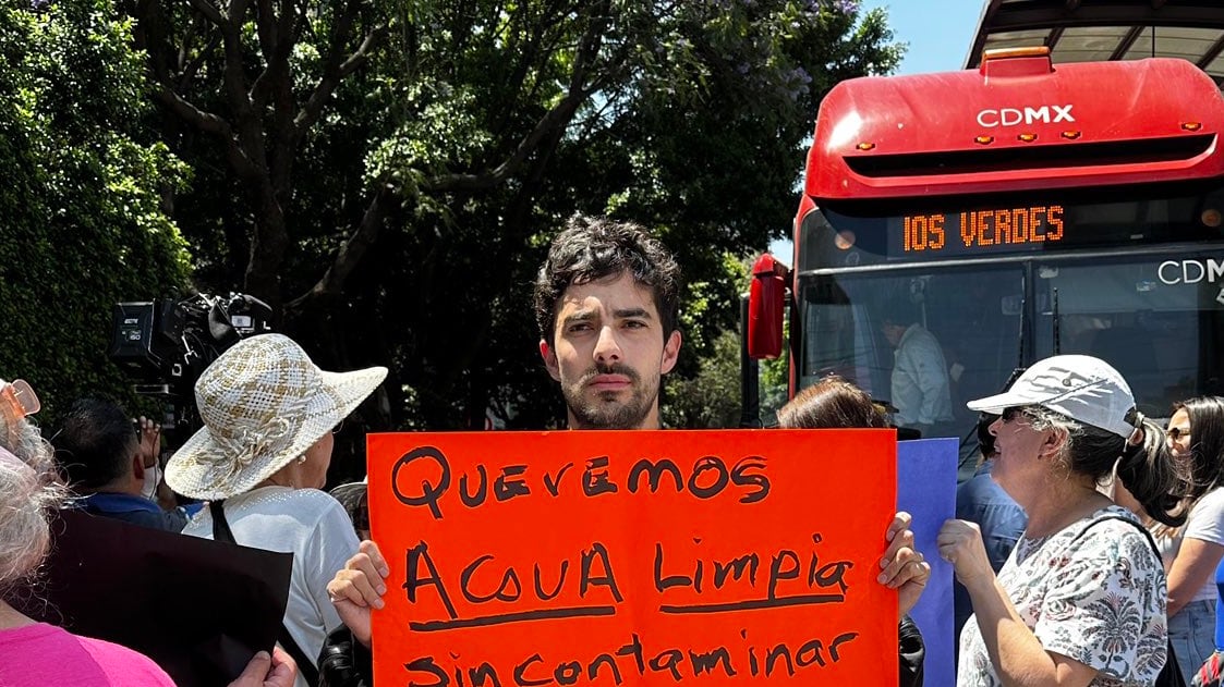 Vecinos de la Benito Juárez salieron a las calles a protestar. (Juan Bertheau)