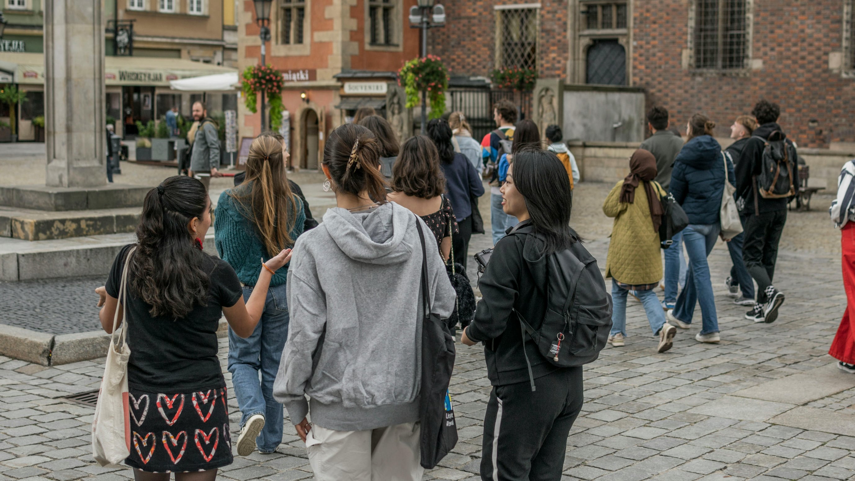 Las mujeres que sostienen la vida cotidiana
