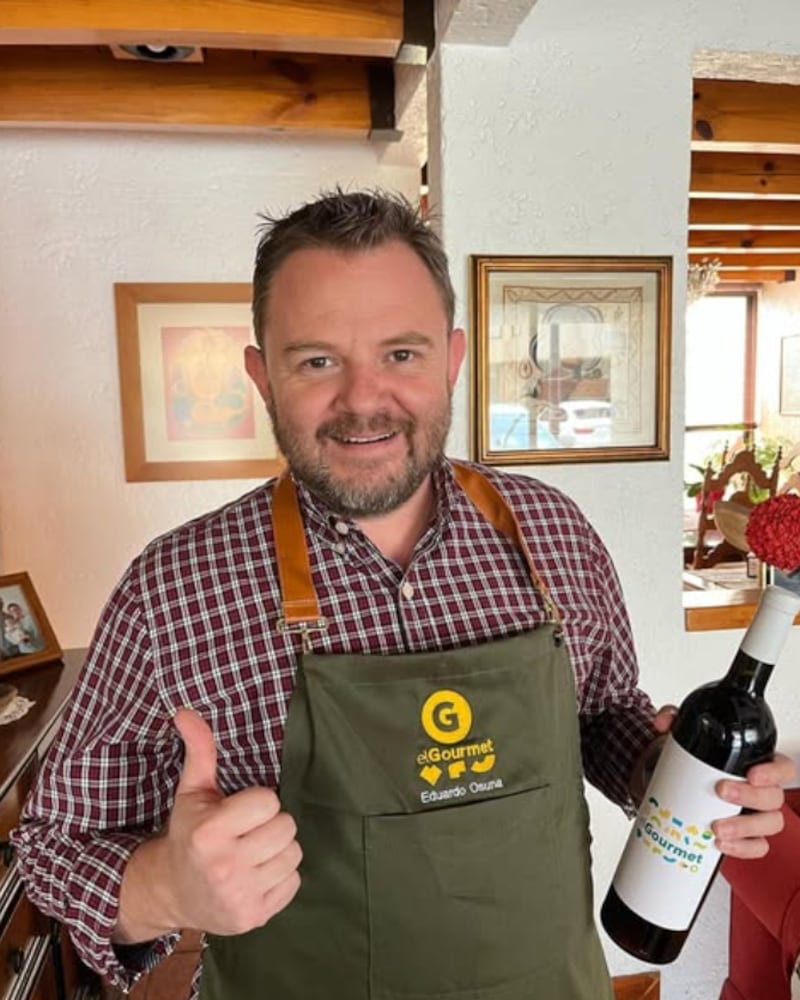 El reconocido chef mexicano recorre los rincones gastronómicos que más disfruta en Querétaro, desde puestos tradicionales hasta restaurantes de cocina internacional