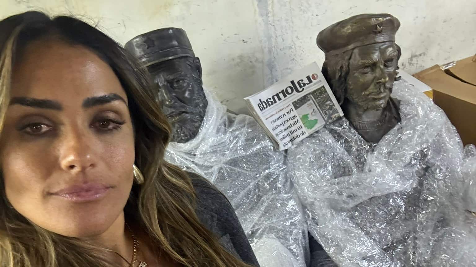 Rojo de la Vega quiere fundir estatuas del Che y Fidel para crear monumento a Carlos Manzo