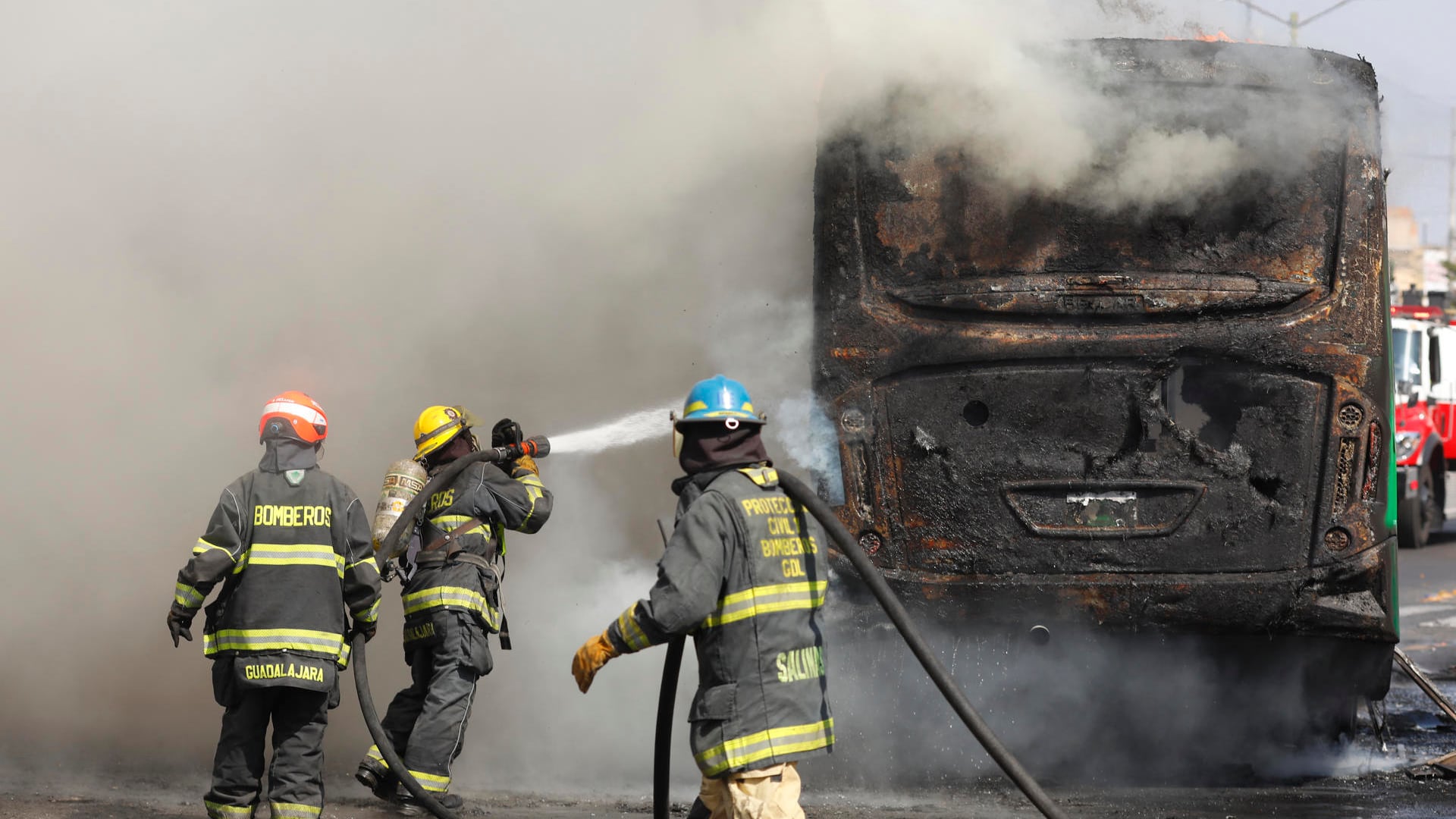 La violencia recorre México tras la muerte de El Mencho en operativo con ayuda de EE.UU.