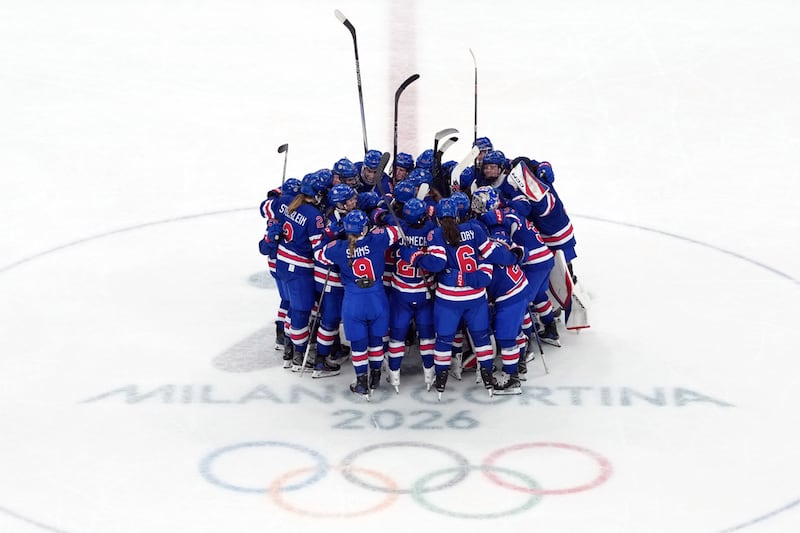 Hockey sobre hielo femenil