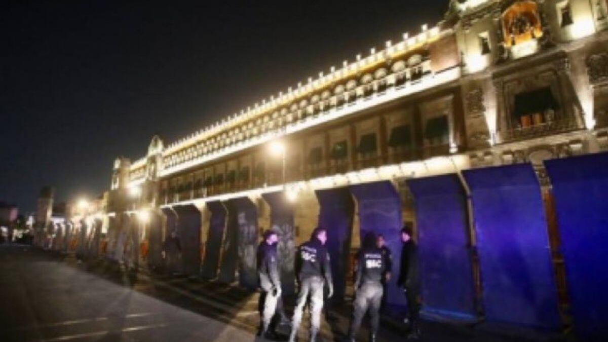 Protegen Palacio Nacional y Palacio de Bellas Artes ante marcha contra GN en el Metro.