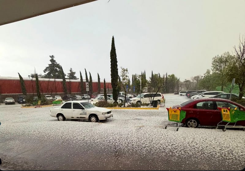 Intensas lluvias vespertinas y caída de granizo