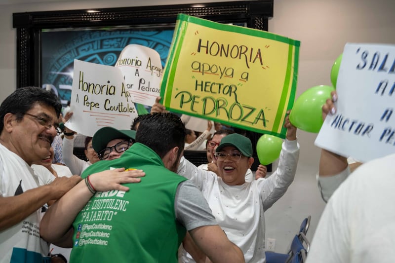 Líder sindical de la Secretaría de Salud se adhiere al PVEM en el Edomex