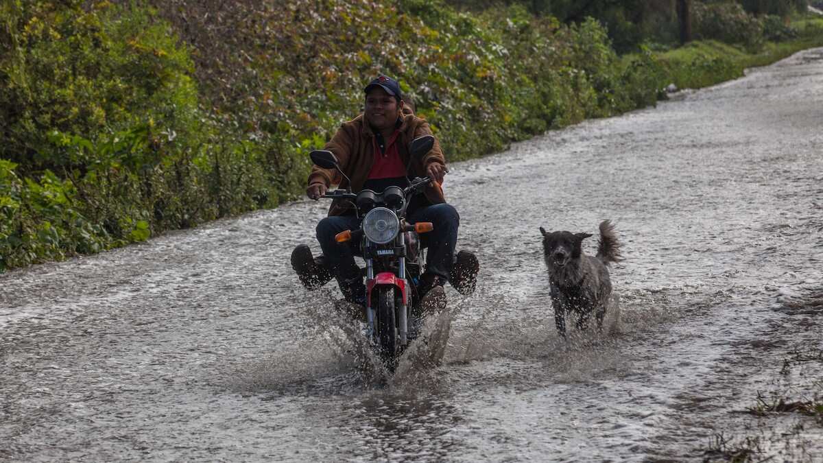 Tula: Desalojan a habitantes por riesgo de inundaciones